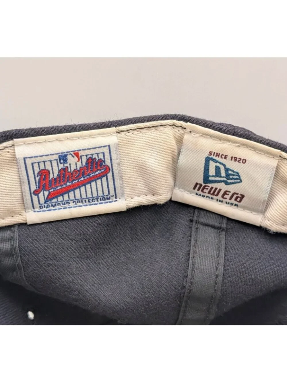 Vintage Atlanta Braves New Era Fitted Hat Size 7 1/4 100% Wool Made In USA MLB